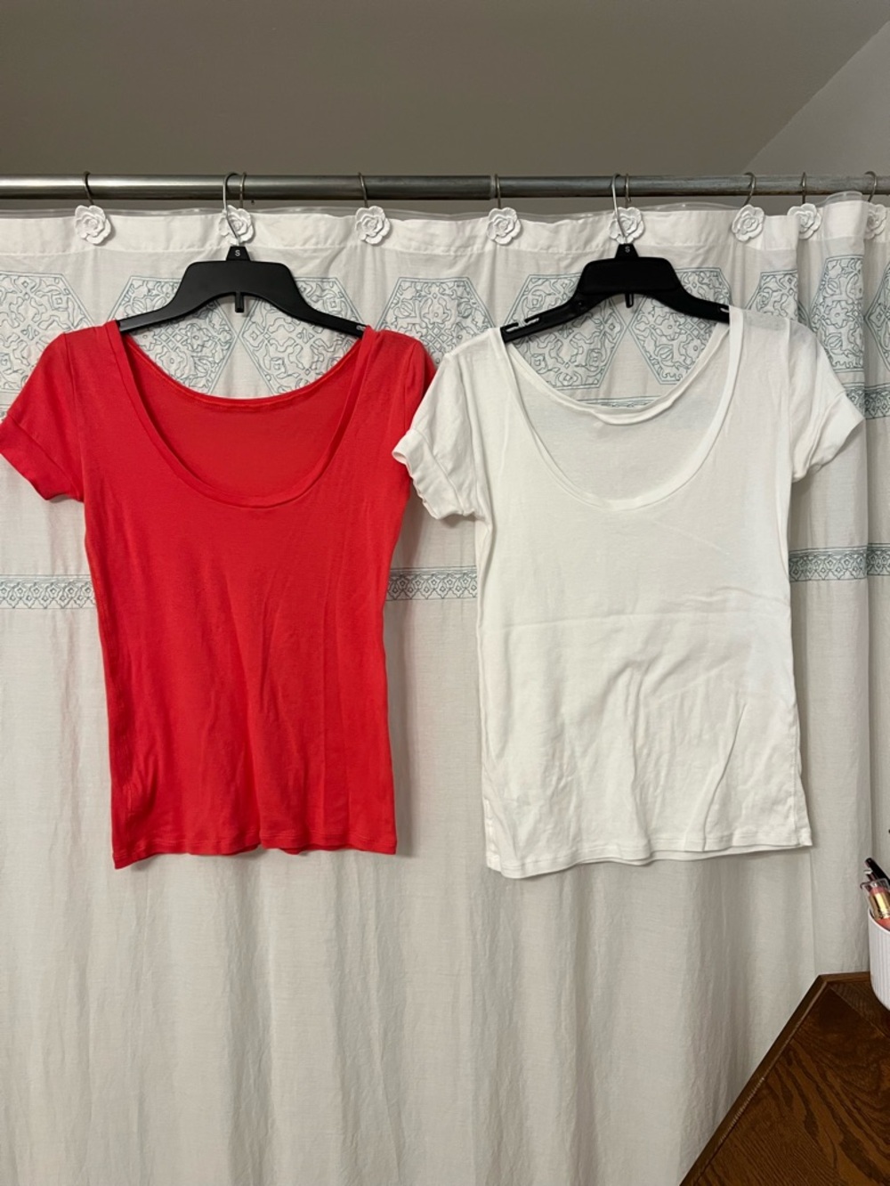 GAP tees